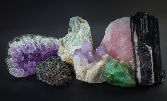 The Fascinating World of Birthstones: A Guide to Their Meanings and Benefits