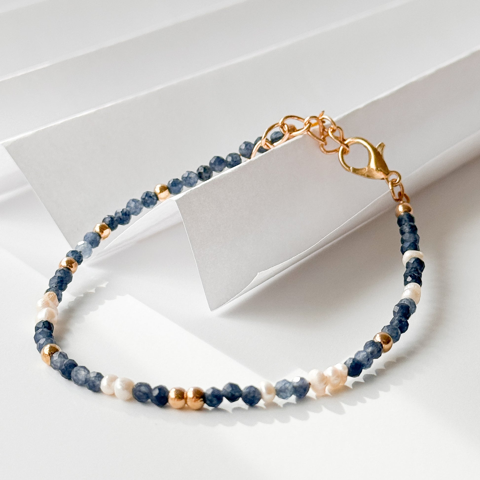 Sodalite & Pearl Beaded Bracelet